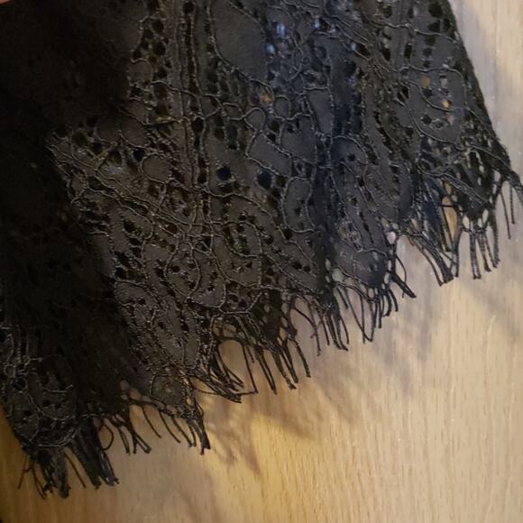 I jeans by Buffalo off the shoulder lace top - Picture 8 of 8